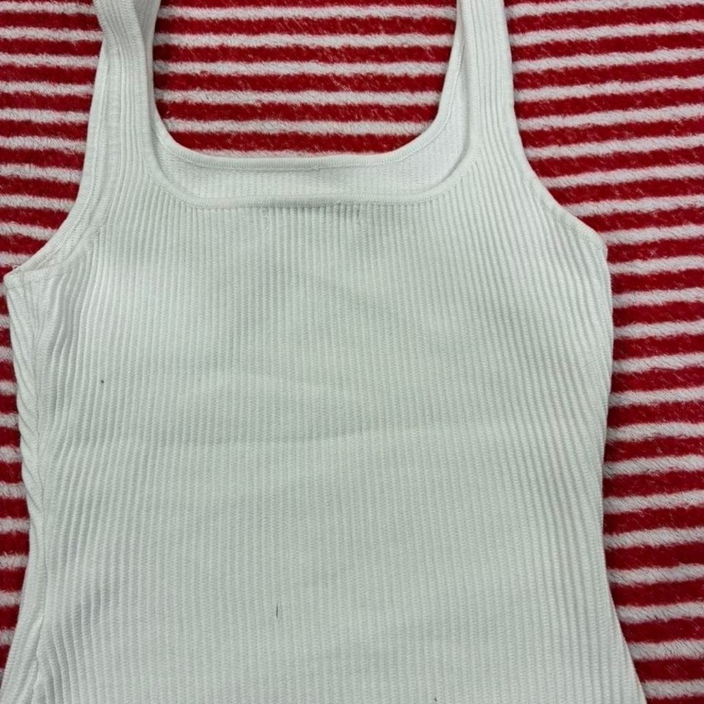 LOVE TREE women Small White ribbed tank top.SKU7 #minimalist